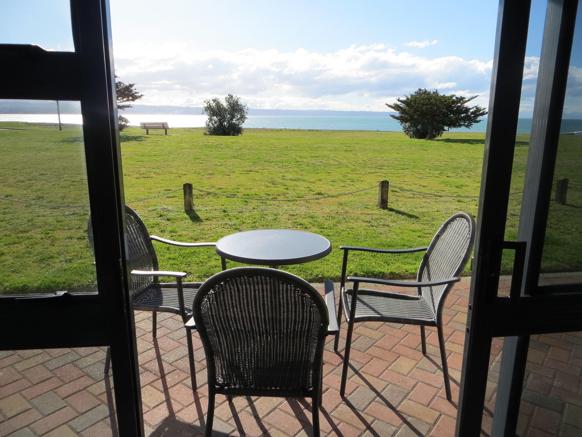 Harbour View Motel On Ahuriri Beach In Napier Nz With Sea View Suites Esterno foto