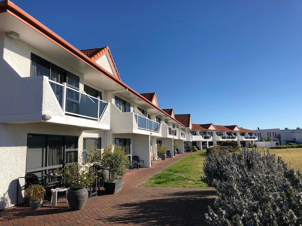 Harbour View Motel On Ahuriri Beach In Napier Nz With Sea View Suites Esterno foto