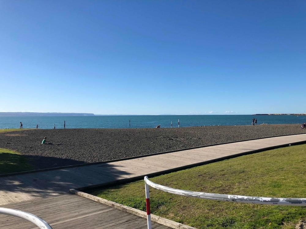 Harbour View Motel On Ahuriri Beach In Napier Nz With Sea View Suites Esterno foto