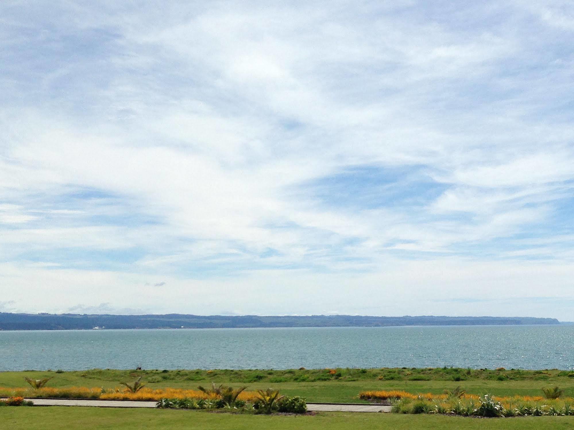 Harbour View Motel On Ahuriri Beach In Napier Nz With Sea View Suites Esterno foto