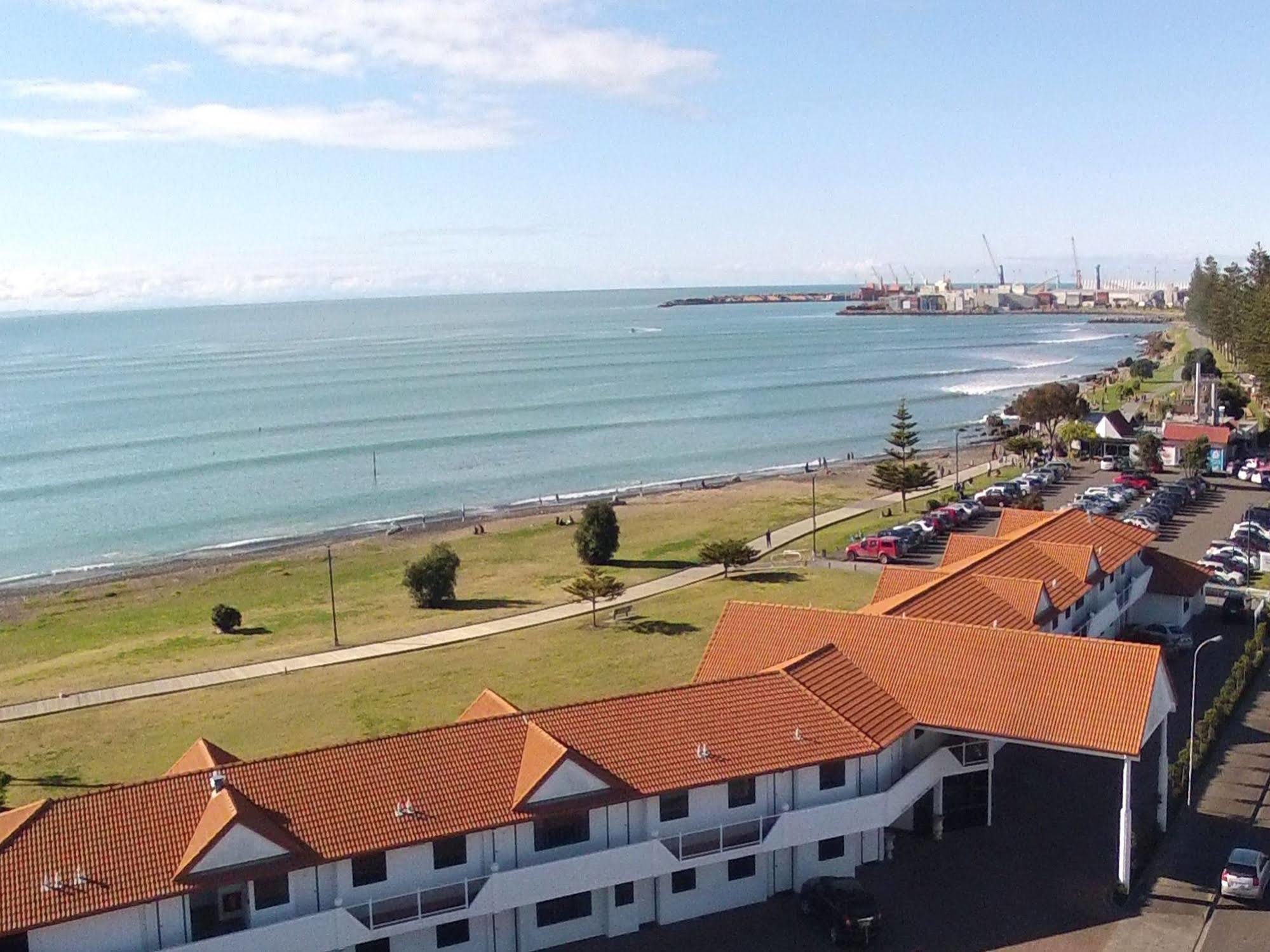 Harbour View Motel On Ahuriri Beach In Napier Nz With Sea View Suites Esterno foto